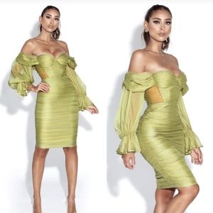 Stunning Green Pleated Off Shoulder Balloon Sleeves Dress